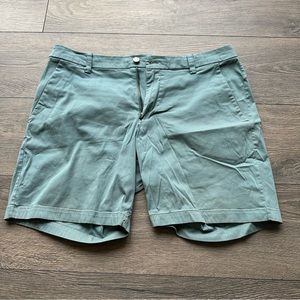 Lululemon commission shorts 7” - size 33 - good condition